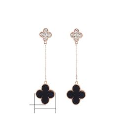 Nouveaux produits pour dames Fashion Pendants Fourleaf Clover Boucles d'oreilles en alliage Exquisite Ear Jewelry Accessoires Gift Party9660559