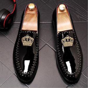 Nieuwe producten heren kroon platschoenen loafers heren schoenen bruiloft thuiskomst feest dans charmant pailletten borduurwerk