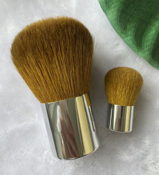 Nouveaux outils de maquillage professionnels grand pinceau à poudre libre pour le visage et le corps pinceaux de maquillage portables en poils de chèvre