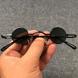 Lunettes de soleil rondes rétro Punk pour hommes et femmes, monture Ultra petite, Style Hip Hop, Ins Fashion, livraison directe, nouvelle collection 2023