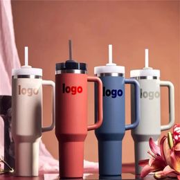 Nuevo Quencher H2 0 40OZ Tumbler Acero inoxidable con logotipo Tapa Peque de paja Bean Taza Taza de agua Botella de agua Polvo Cam 325U