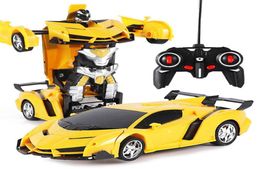 Nuevo Rc Transformer 2 en 1 Rc Car Driving Sports Cars Drive Transformación Robots Modelos Control remoto Coche Rc Fighting Toy Gift Y22704116