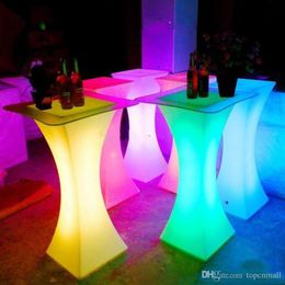Nieuwe oplaadbare led-lichtgevende cocktailtafel Meubels waterdichte gloeiende verlichte salontafel bar kTV disco party supply253b