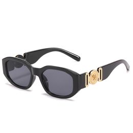 Nieuwe Retro Luxe Vierkante Zonnebril Voor Vrouwen Mannen Bloem Decoratie Mode Dames Zonnebril Ins Hot Shading Brillen UV400