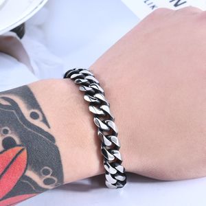 Nieuwe retro roestvrijstalen handgepolijste Cubaanse armband, modieuze en trendy hiphop-sieraden voor mannen