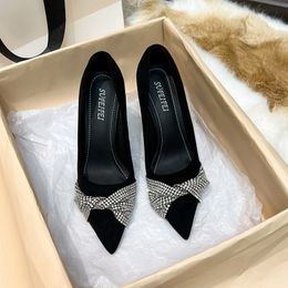 Nouveau strass noir Sexy pompes bout pointu Stiletto bouche peu profonde confortable bureau loisirs pompes chaussures pour femmes taille 34-40