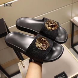 Nuevas zapatillas de diamantes de imitación para hombres y mujeres parejas de verano diseñador de marca agua diamante ocio playa zapatilla masculina chaussure homme luxe marqueT6