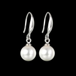 Nieuwe ronde shell parelbellen Fashion Cubic 3a zirkon stud oorbellen parelhaak oorbellen voor vrouwen dagelijks dragen 2467