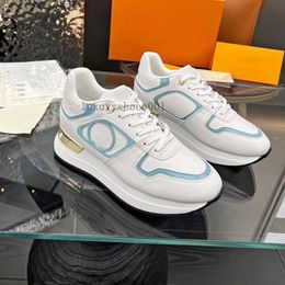 New Run Away Sneakers Designer Femmes Casual Chaussures Classiques Loisirs Sports Entraîneur Mode Charlie Sneaker Luxe En Cuir Maille Chaussure De Plein Air Taille 35-41 3.20 15