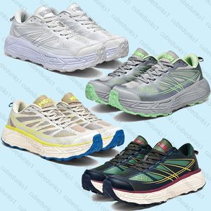 Nouvelles chaussures de course légères Breaks de marathon professionnel léger Sneakers Student Absorbant antidérapant des chaussures de randonnée extérieure