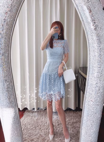New S-elf Portrait Baby blue lace panel sexy short sleeve taille haute robe courte