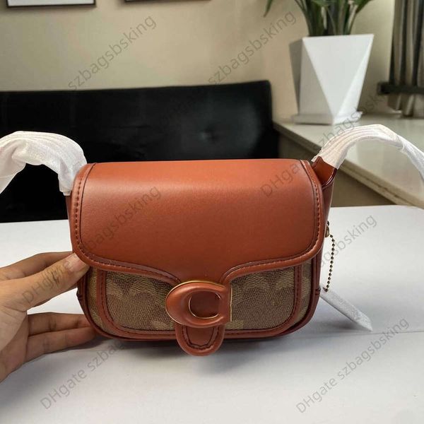 Nuevo bolso de silla de montar bolso de cuero superior para mujer correa cruzada de un solo hombro apariencia alta lujo ligero moda casual versátil y dulce bolso de mensajero para mujer