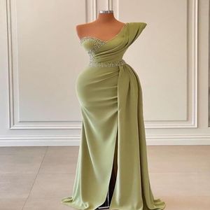 Nouvelle robe de bal verte de sauge Slit 2022 Sexy One épaule Dubaï Robes de soirée sirène Satin Longueur perlé Occasion spéciale formelle Vestidos de Noche Robe Soiree
