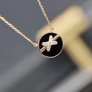 Nouvelle vente 925 Collier de croix rond en argent Silor