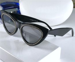 Nouvelles lunettes de soleil de créateur de mode Sell 4S019 Cat Eye Cadre Caractéristiques de la carte Popular Style Simple Top Quality UV400 Protection3411881