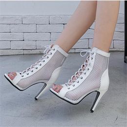 Nieuwe sexy dames sandalen mode dans vrouwen schoenen hoge kwaliteit open teen hoge hakken mesh uitgehold enkel boot