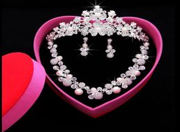 Nuevos juegos de joyería nupcial de lujo brillante Pendientes de boda de cristal Collar Tiaras Accesorios de moda Tomado de moda Accesorios para novia de novio9928053