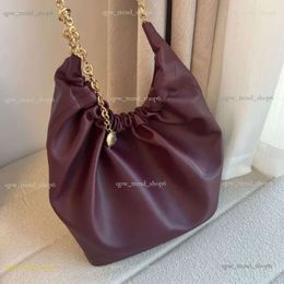 Nieuwe winkelontwerper Gold Single Bag Large Spanje Damesmode Squeeze Chain Toes Schouder Moon Bags Lederen Girl Capaciteit 2024 Handtassen 136