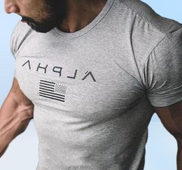 Nouvelles manches courtes gymnase T-shirt Fitness Bodybuilding Shirts CrossFit Brand masculin Tee Tops Exercice Espoir vêtements de fitness 211o9539826