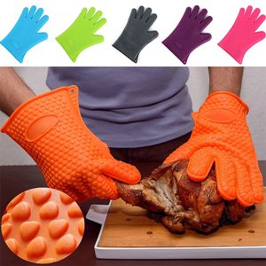 Nieuwe siliconen BBQ Handschoenen Anti-slip Warmtewarmingsbestendige magnetron Oven Pot kookkeukenkeukengereedschap Vijf vingers Handschoenen WX9-11