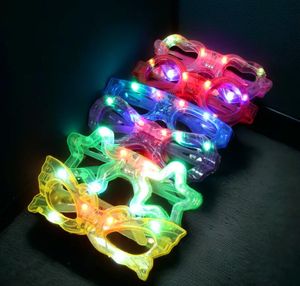 Nouveaux verres d'œil léger LED à six légers filles Butterfly Shape Goggles Eyewear Birthday Party Decorations Bar accessoires de concert