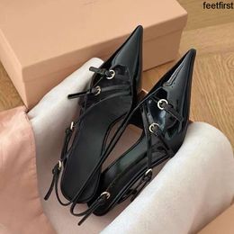 Nouvelles sandales Slingback Escarpins à talons coniques Talons 5,5 cm Chaton Hee Semelle en cuir Designer de luxe pour femmes Chaussures habillées Fête de mariage Chaussures de soirée Chaussure