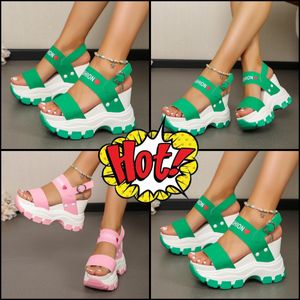 Nieuwe Slippers Gesp Sleehak Sandalen voor Vrouwen Zomer Lichtgewicht Platform Sandls Vrouw Antislip GAI 35-43