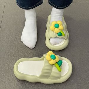 Nieuwe Slippers Zomer Voor Thuis Dames Binnen Badkamer Douche Antislip Dikke zool Zacht aanvoelend Voeg punten toe aan schoonheid bij dagelijks gebruik Dhgates Fashion Cu H9ur # 24781