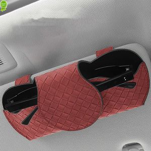 Nuevo soporte de gafas de sol de cuero suave a cuadros para coche, parasol creativo, estuche para gafas, suministros de almacenamiento, organizador, accesorios interiores para automóviles