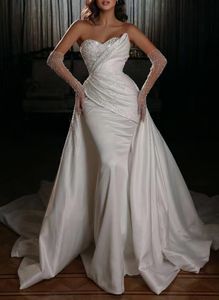 Nouvelle strass de cristal scintillant les robes de mariée sirène sur l'épaule Satin Overskirts Bridal Vestidos de Novia avec train détachable 403