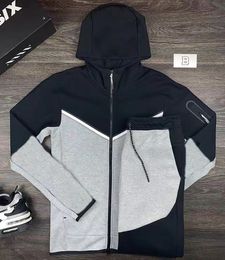 Nieuwe sportkleding Designer Designer Sportswear Jacket Casual voetbal Sportkleding Sportkleding Casual Sports Running Tweedelige set