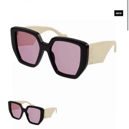 Nouvelles lunettes de soleil pour femmes carrées 0956s Black Cat Eye 54 mm Lunettes de soleil pour femmes 253i
