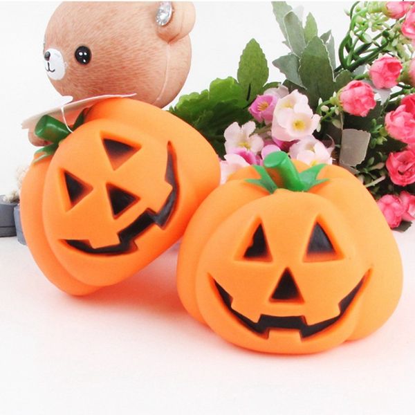 Nuevos juguetes para perros Squeak, calabaza de Halloween, chirrido de goma naranja para perros, gatos, juguetes resistentes a mordeduras, juguetes para masticar, juguetes de goma para cachorros