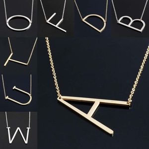 Nieuwe roestvrijstalen Engels A-Z 26 letters eerste ketting zilveren gouden hanger ketting voor vrouwen huis naam mode-sieraden