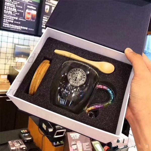 Nouveau Starbucks Colorful Diamond Poignée Tasse à café en verre avec couvercle en bois cuillère Coffret cadeau Double isolation tasse en verre transparent Livraison gratuite