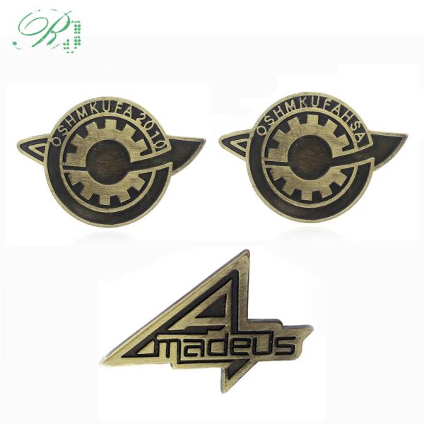 Broches de badge de New Steins Gate épingles Amadeus Makise Kurisu Labmen Le sort de la pierre en métal épingles femmes Men Sac Shirt Gift