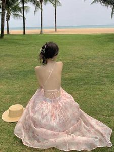 Nuevos vestidos largos sin tirantes de playa de verano 2023 para mujer elegantes florales sin espalda vacaciones Casual ahueca hacia fuera el vestido de verano Deep V Runway