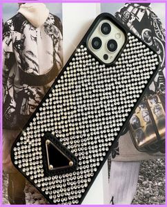 New Street Fashion Phone Case Designer de luxe pour iPhone Cases Femmes avec plein de diamants équipés pour Iphone 11 12 13 Pro Max D2281046435108