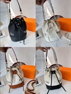 Nieuwe stijl canvas bucket Bag top luxe ontwerper crossbody schoudertassen handtas dames mode lederen handtassen groothandel verwijderbare schouders band
