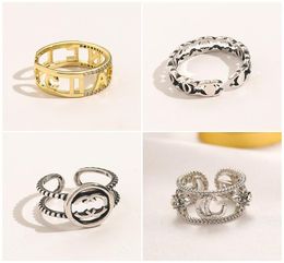Nieuwe Stijl Designer Ringen Nagel Vrouwen Diamant Letter 18k Vergulde Koperen Vinger Verstelbare Liefde Ring Voor Dames Luxe Feest Wedd8639086