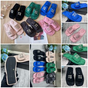 New Style Designer Slippers Sandals Top Quality Luxury Femme Velvet Material Matériau Rassette Velcro Tapo Salle Room Plateforme Slip-On Big Size 35-42 Gai