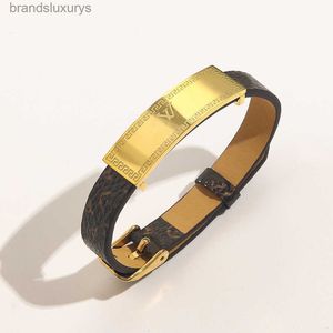 Bracelets de mode neuf femmes bijoux de créateurs bracelets Bracelet en acier inoxydable en cuir en or 18k