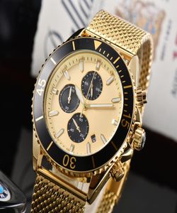 Nouveau style Gold et argent en acier inoxydable Fashion Men039s Watch Men039S Designer Casual Watch Sports Men039s Quartz Watc5694692
