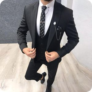Nouveau Style Garçons D'honneur Peak Revers Groom Tuxedos Noir Hommes Costumes De Mariage Meilleur Homme 3 Pièces Blazer (Veste + Pantalon + Cravate + Gilet) L621