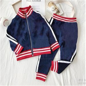 Nieuwe stijl Kinderkleding Sets Luxe Designer Print Tracksuits Fashion Letter Jackets jas joggers broek sport outfits kinderen jongens meisje kleding