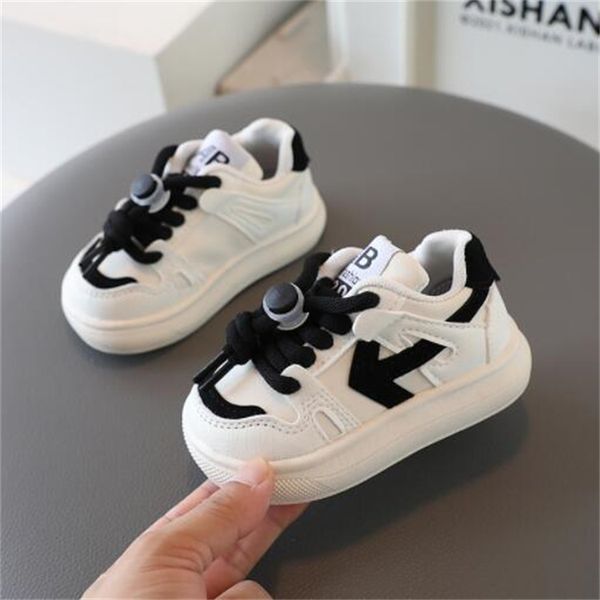 Nouveau Style enfants chaussures en cuir enfant en bas âge baskets de luxe enfants chaussures de sport en plein air garçon fille formateurs