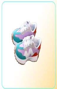 Nieuwe stijl Kids Shoes Trainers Teenage Light en Comfortabele Sneakers Boys Girls Running Chaussures6563282