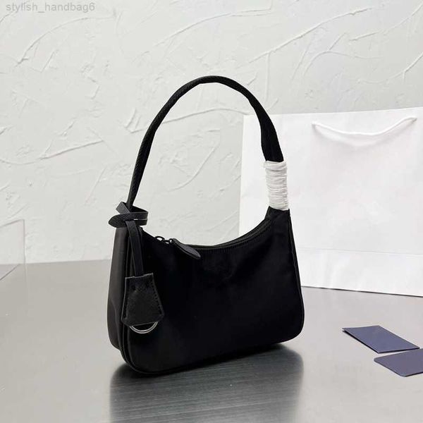 Nuevo estilo para damas axila portátil bolso femenino Diseñador Hobo Un hombro Axila Nylon Bolso de mujer con diseño pequeño Luz Lujo Casual Versátil