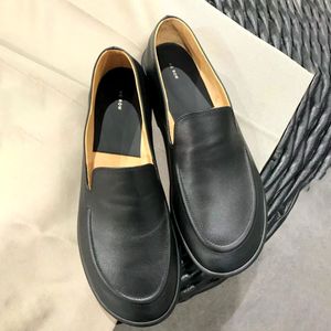 Nieuwe stijl loafer casual schoenen jurk luxurys ontwerper mannen buiten reizen tennis run ballet flat schoen zomer lage laars zwart witte dans de rijen dames sport sneaker cadeau