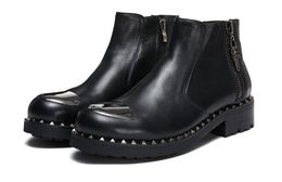 Nouveau style Hen Hiver Rivet Boots Black Martin Zipper Fabriqué à la main Vérineurs de cheville en cuir pour hommes 803